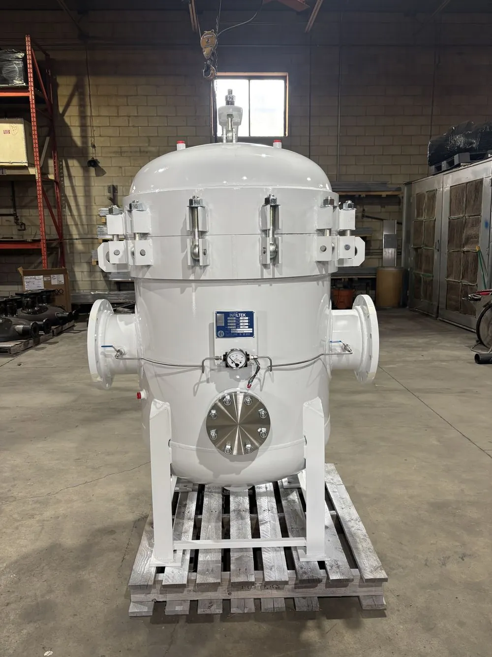 Diesel filtration vessel